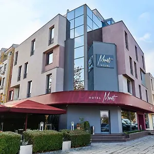 3* Otel Monet